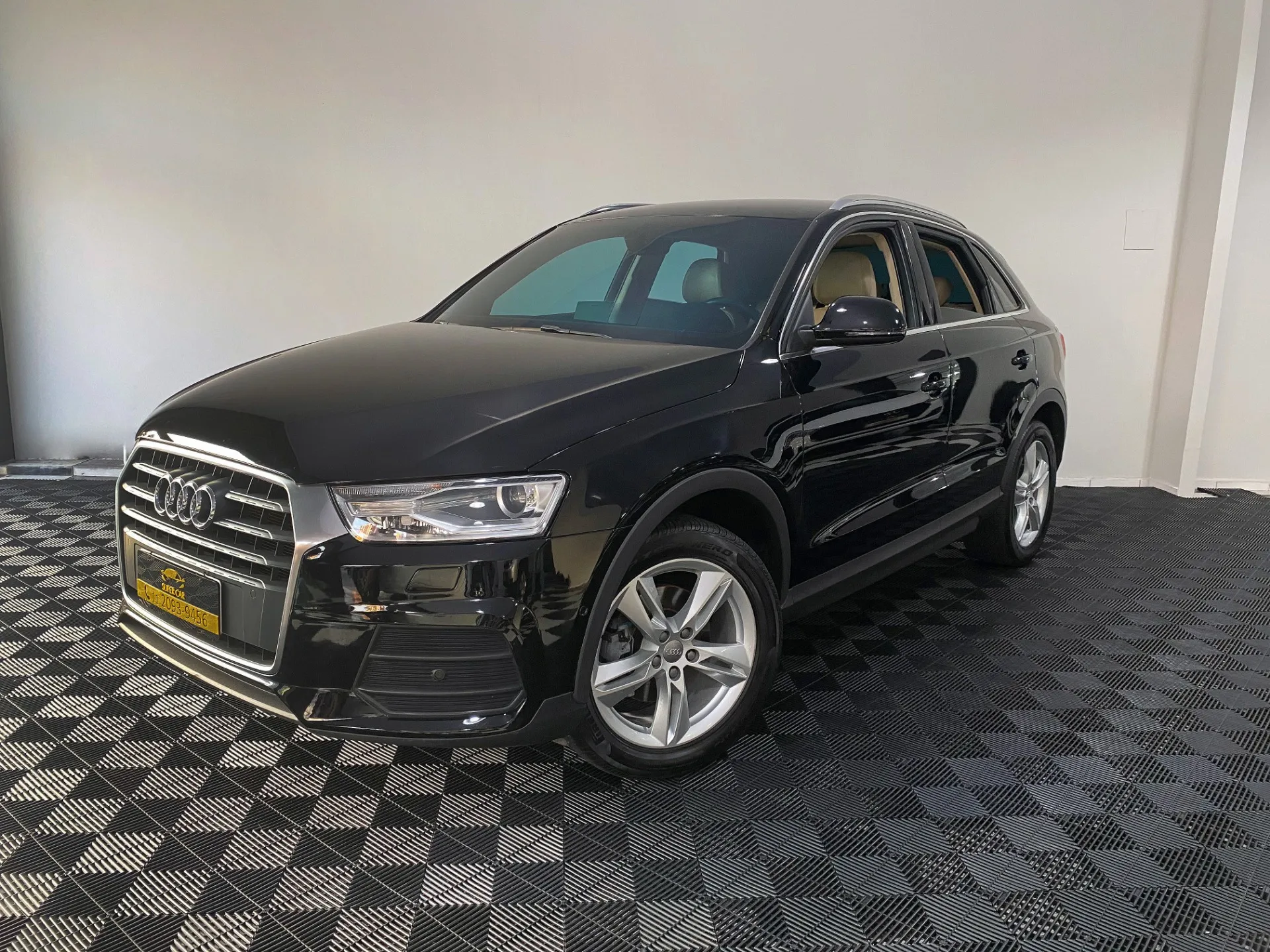 audi-q3-1-4-tfsi-ambiente-flex-4p-s-tronic-wmimagem15091191032